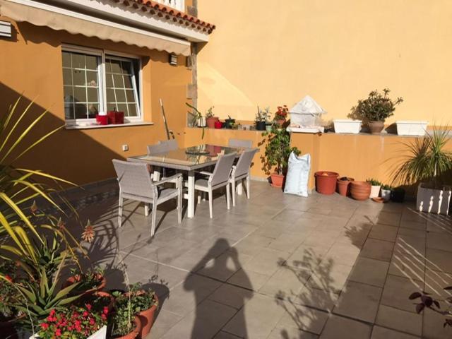 Grosse Terrasse. Modern. Home Office. Solarium ロス・レアレホス エクステリア 写真