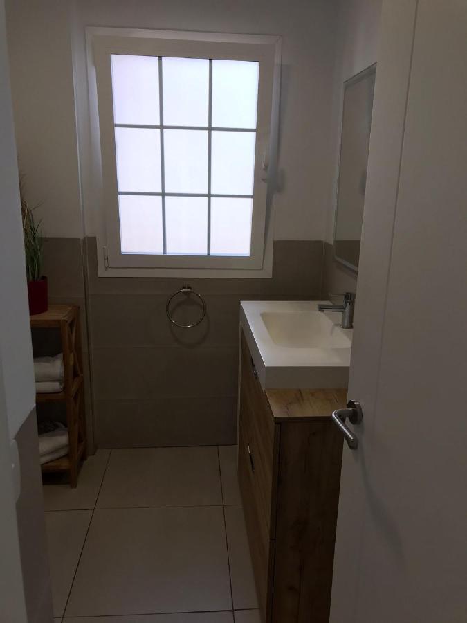 Grosse Terrasse. Modern. Home Office. Solarium ロス・レアレホス エクステリア 写真